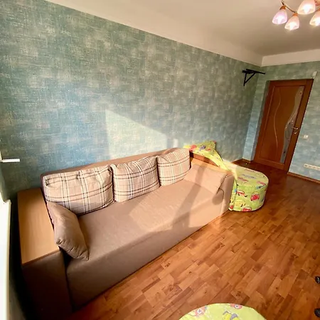 на воскресенці, поруч метро лівобережна, інститут серця, мвц Apartment